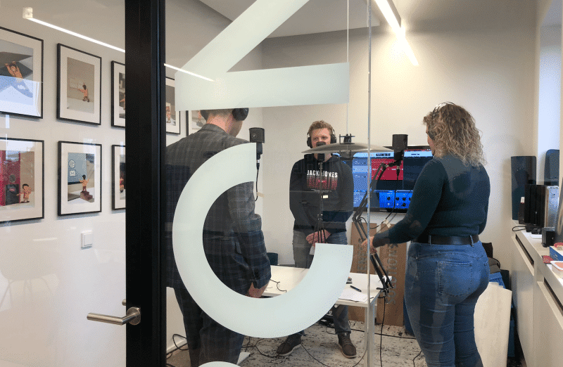 Awarecast-ep-1-800x522