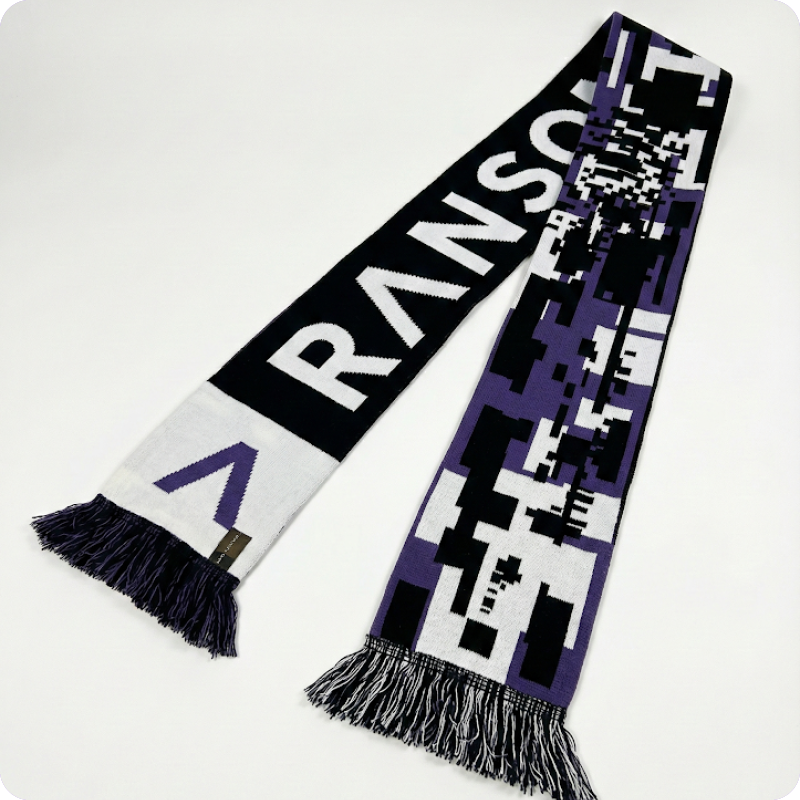 De Ransomwear sjaal: een uniek kledingstuk voor cybersecurity awareness trainingen in Nederland. De afbeelding toont het abstracte patroon en de branding van dit Awareways initiatief tegen ransomware. De Ransomwear sjaal: een uniek kledingstuk voor cybersecurity awareness trainingen in Nederland. De afbeelding toont het abstracte patroon en de branding van dit Awareways initiatief tegen ransomware.